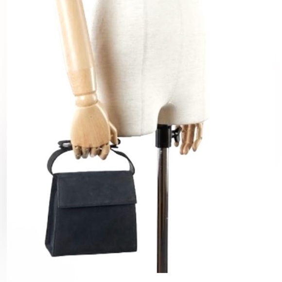 Salvatore Ferragamo Vara Ribbon Black Handbag Authentic VGC - Picture 3 of 11